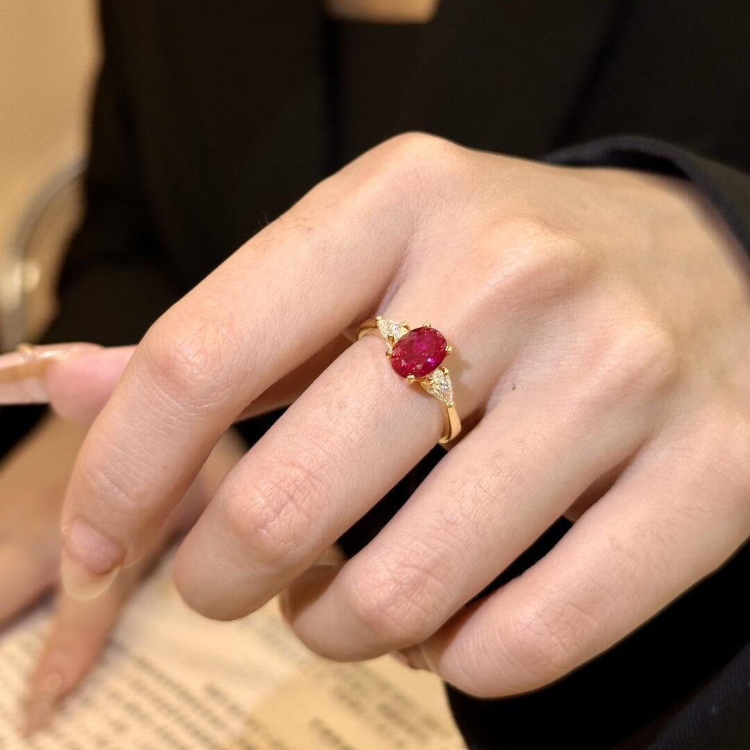 Classic Oval Ruby Ring