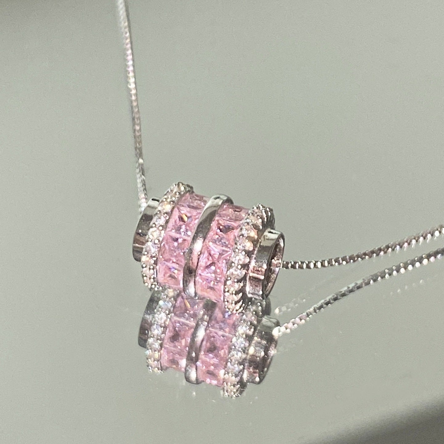 Pink diamond Barrel Bead Clavicle Necklace