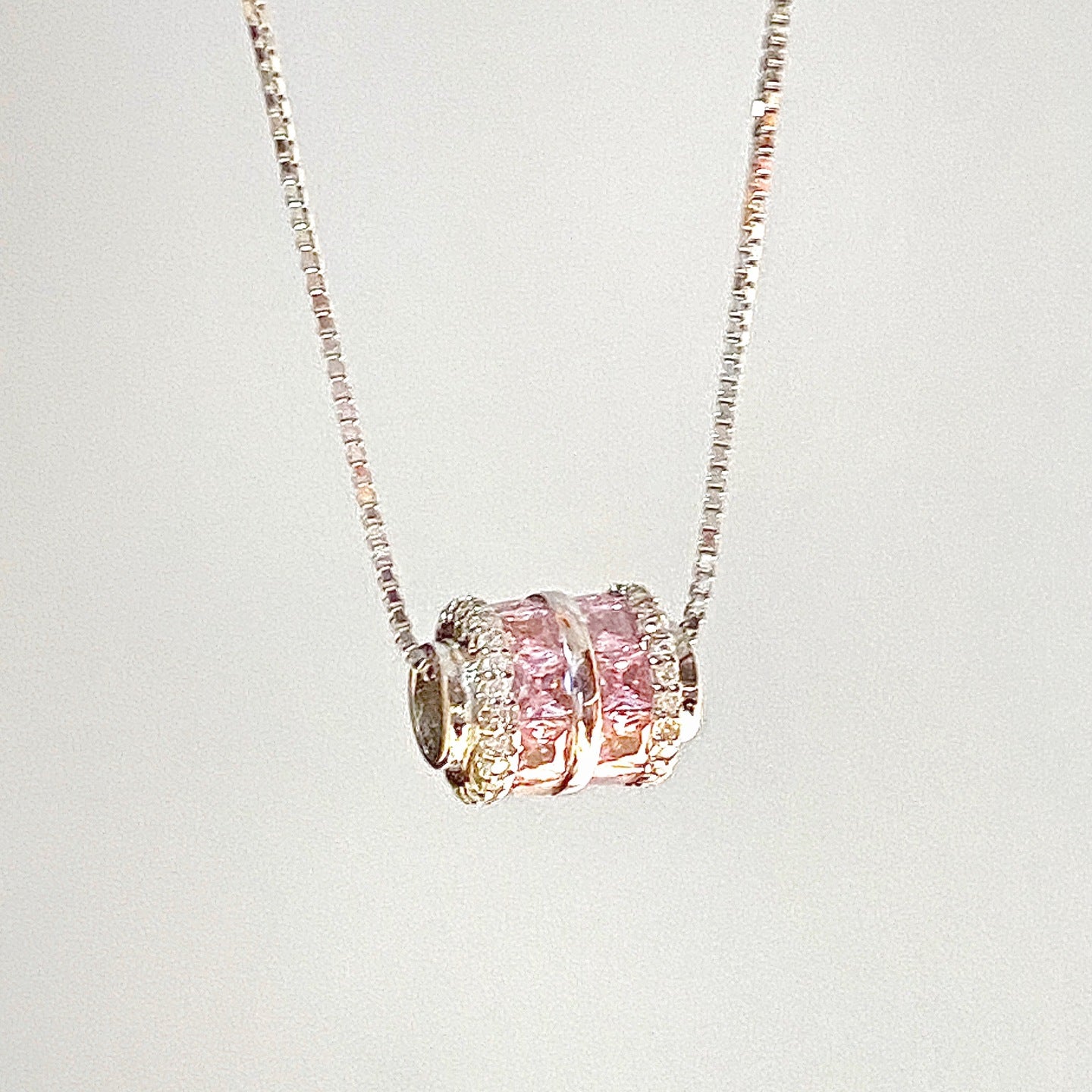 Pink diamond Barrel Bead Clavicle Necklace